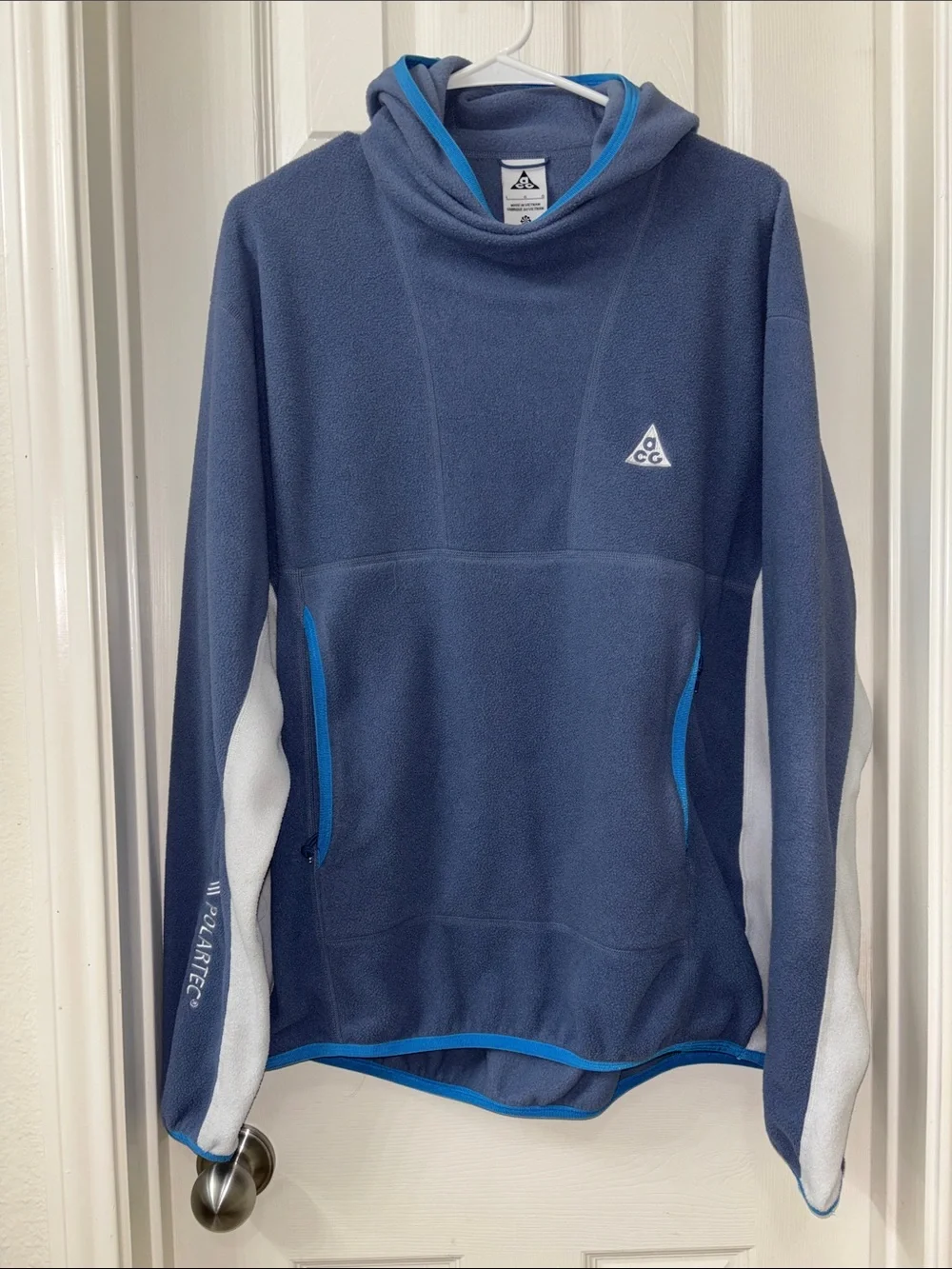 Nike ACG Navy Blue Fleece Crewneck with Light Gray Panels and Bright Blue Trim